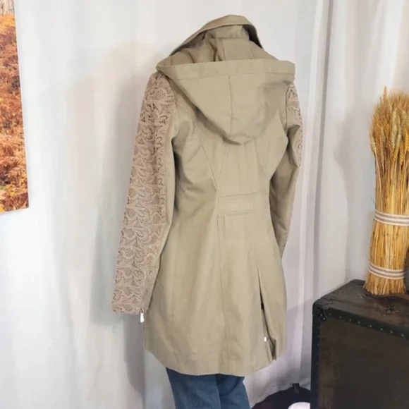 Dawn Levy Lia Lace Sleeve Hooded Utility Jacket - Picture 2 of 16